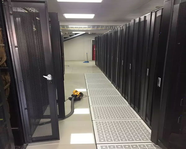 如何选择合适的韩国原生IP服务器提高网络安全